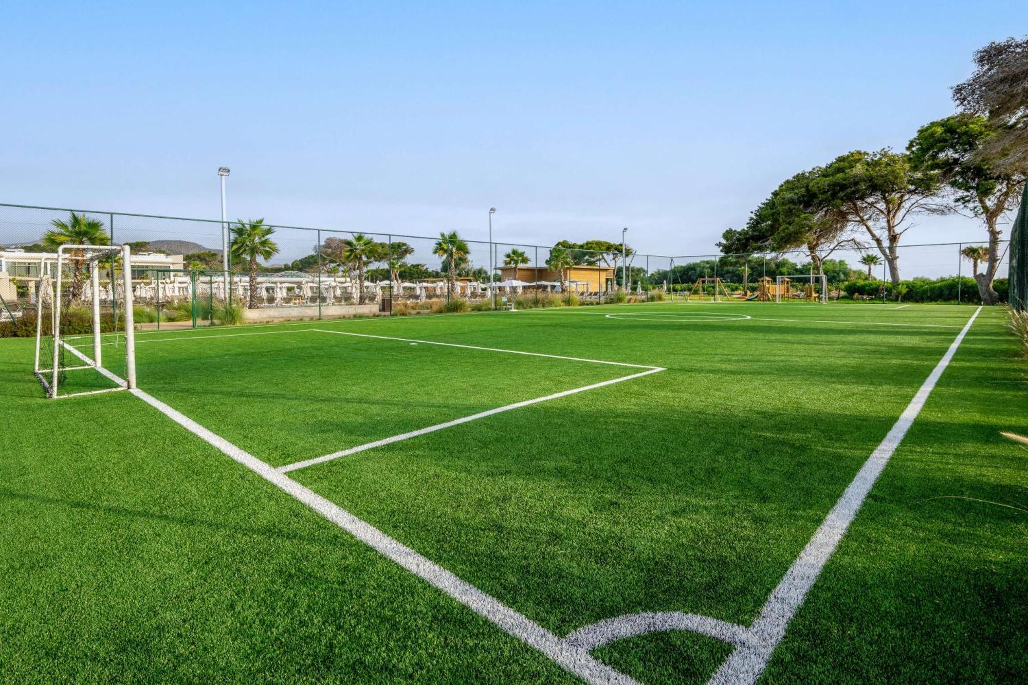 Radisson Blu Resort Al Hoceïma Eksteriør bilde The training ground