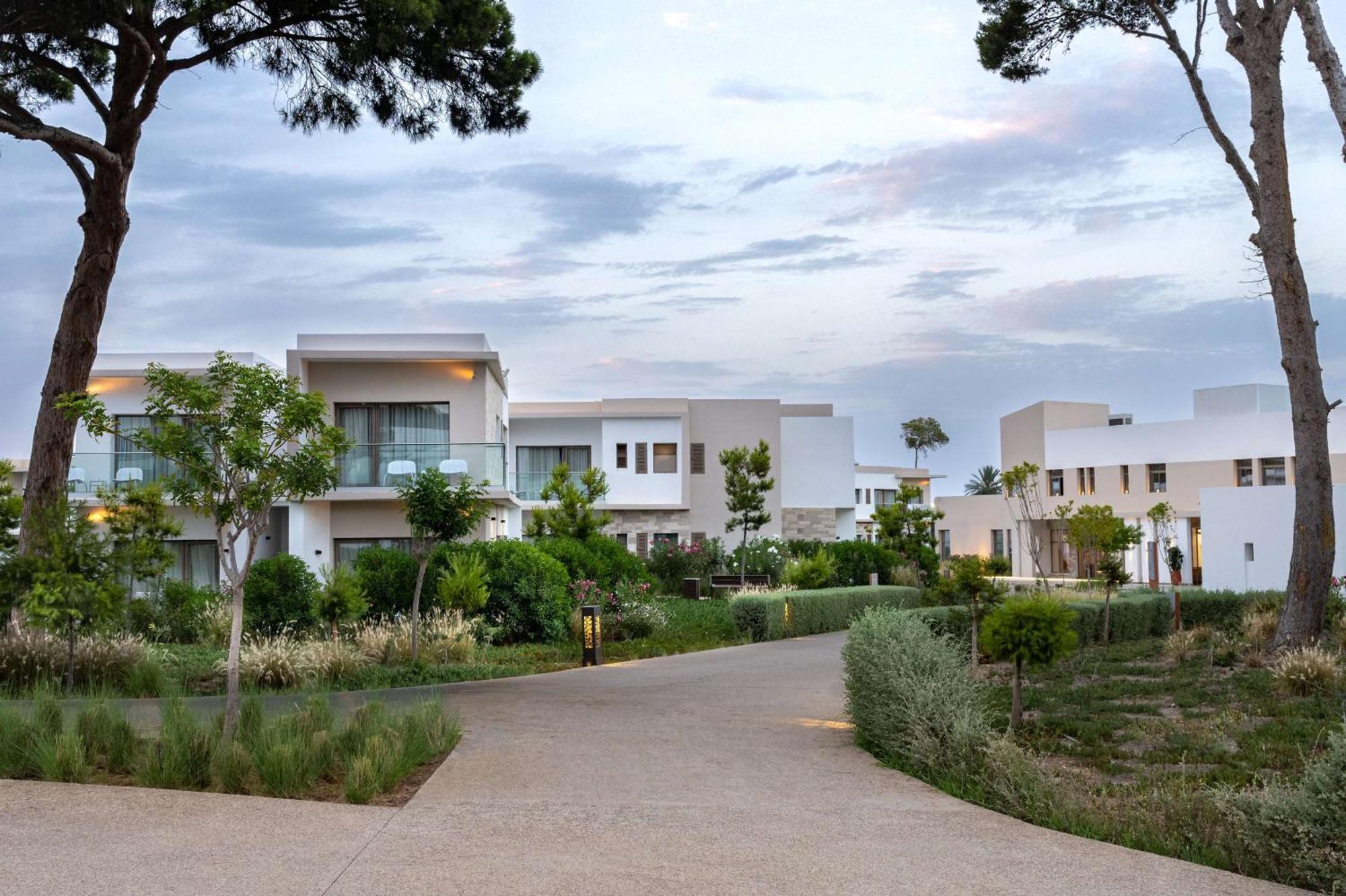Radisson Blu Resort Al Hoceïma Eksteriør bilde The resort's villas